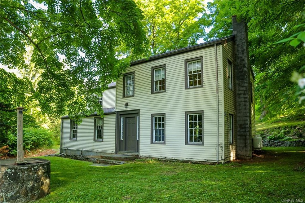 183 Quaker Hill Rd, Pawling, NY 12564 - photo 1