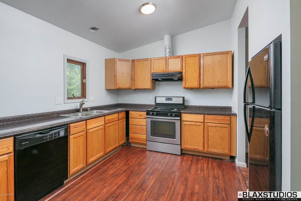 008-Kitchen (2 of 3)
