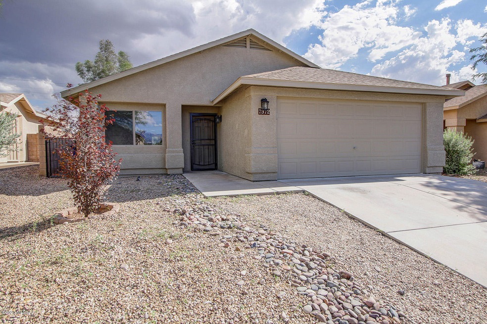 7972 E Jennifer Anne Dr, Tucson, AZ 85730 - photo 1