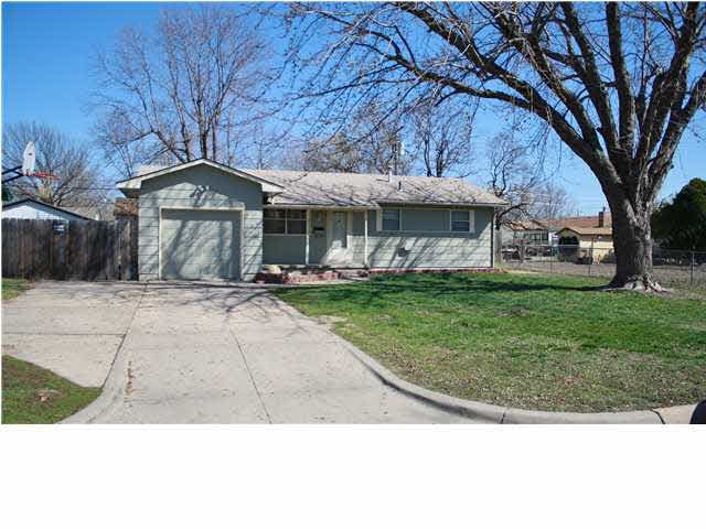 Wonderful, well maintained ranch style home is rea