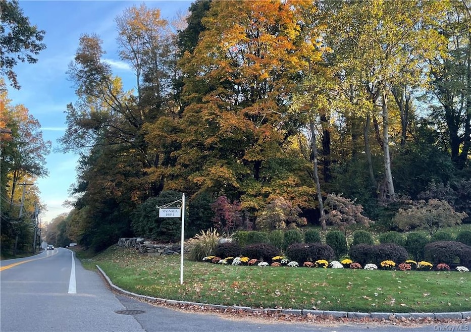 1 Stone Bridge Rd, Purchase, NY 10577 - photo 1