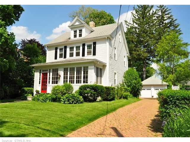 210 Quaker Ln S, West Hartford, CT 06119 - photo 1