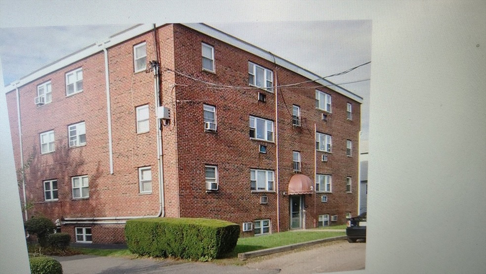 24 Field St unit 14, Quincy, MA 02169 - photo 1