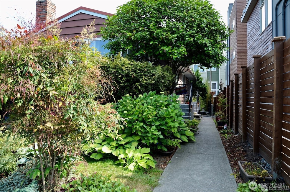 1409 NW 65th St unit 3, Seattle, WA 98117 - photo 1