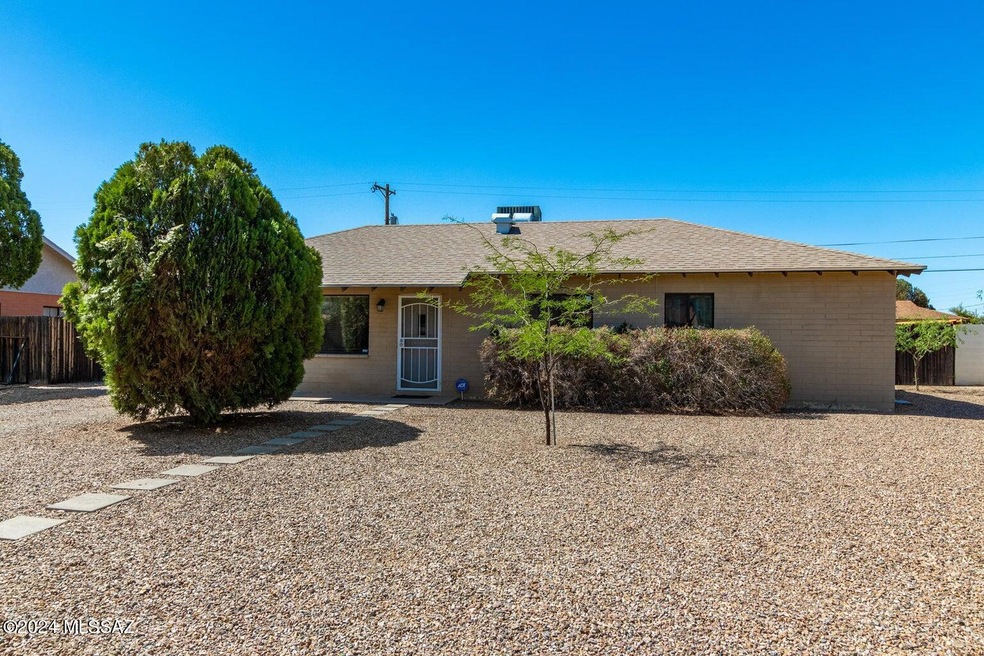 4710 E Montecito St, Tucson, AZ 85711 - photo 1