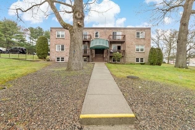 5 Apple Valley Pkwy unit 13, Greenville, RI 02828 - photo 1