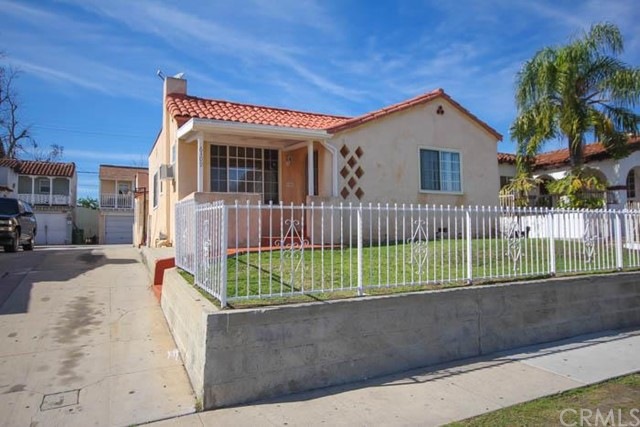 Unit 1 - Front 3 bedroom 1 bathroom