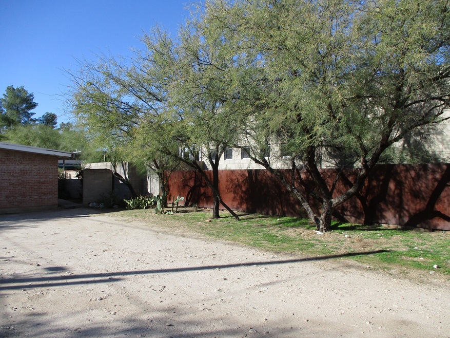 420 N Olsen Ave, Tucson, AZ 85719 - photo 1
