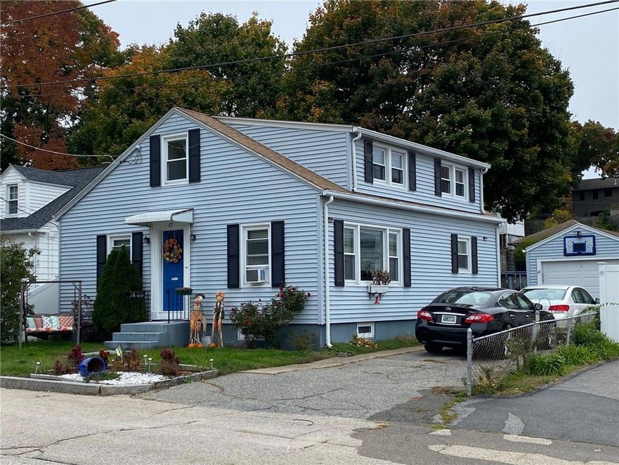 17 Jervis St, Woonsocket, RI 02895 - photo 1