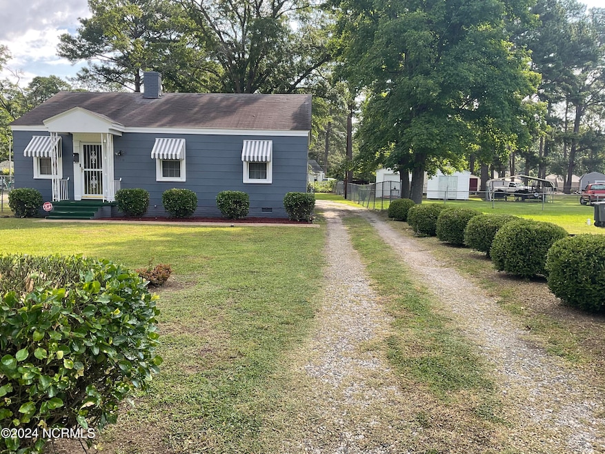 For Rent $1,300/month
