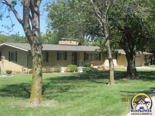 6026 SW 46th St, Topeka, KS 66610 - photo 1