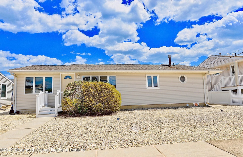 418 Hialeah Dr, Lavallette, NJ 08735 - photo 1