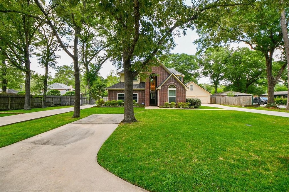 12122 Oak Bluff Dr, Houston, TX 77070 - photo 1