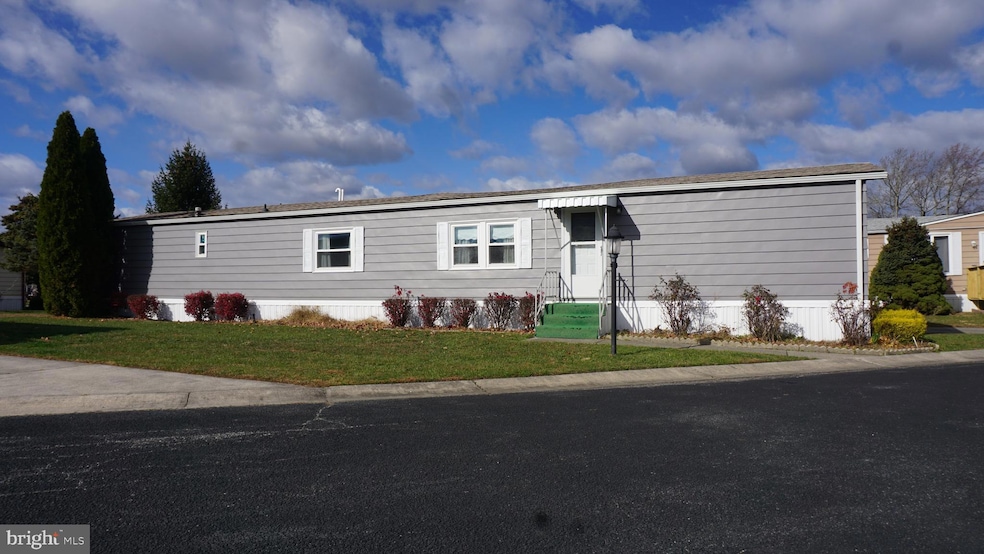 572 Miles Standish Ln, Buena, NJ 08310 - photo 1