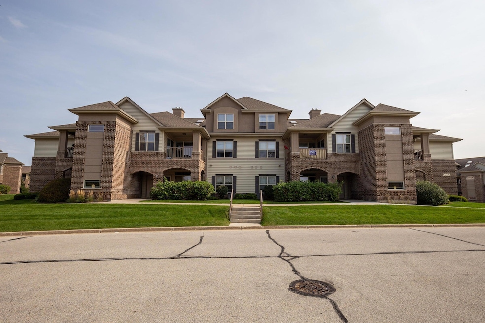2955 W Drexel Exterior