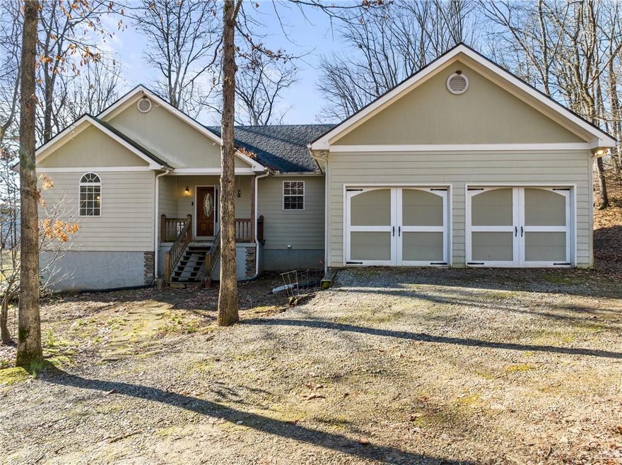 295 Lumpkin View Dr, Cleveland, GA 30528 - photo 1