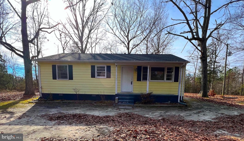 10164 Pennsylvania Ave, Ruther Glen, VA 22546 - photo 1