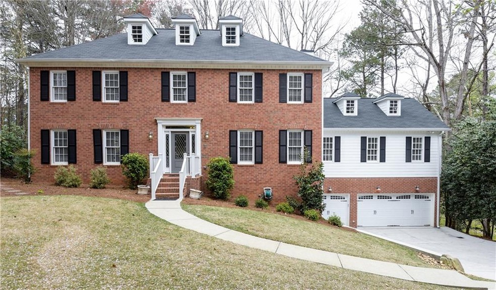 Incredible BRICK traditional in Princeton Lakes.  