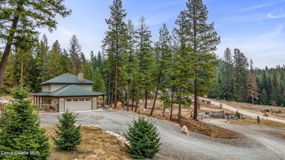 For Sale $894,900 • Co-Listing Agent