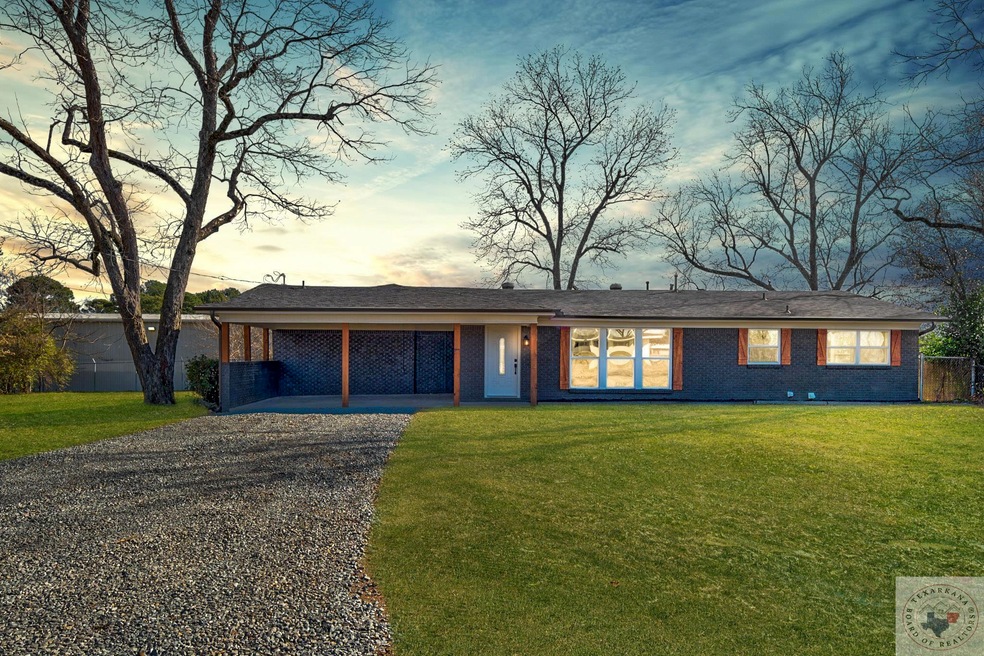 4706 Walnut St, Texarkana, TX 75503 - photo 1