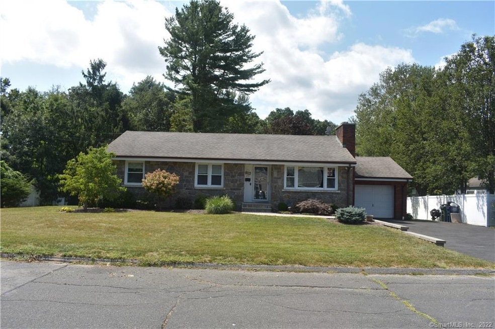 27 Pert St, Trumbull, CT 06611 - photo 1