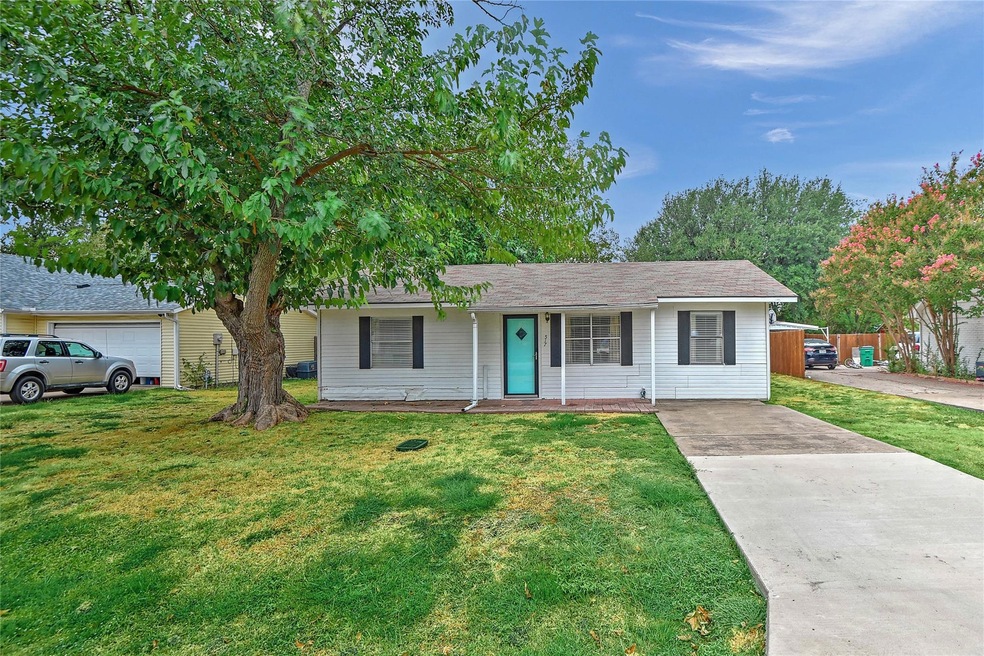 517 S Colorado St, Celina, TX 75009 - photo 1