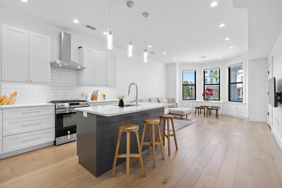 2602 Palisade Ave unit 1, Weehawken, NJ 07086 - photo 1