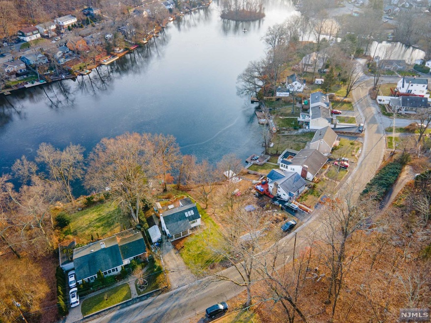 91 Skyline Lake Dr, Ringwood, NJ 07456 - photo 1