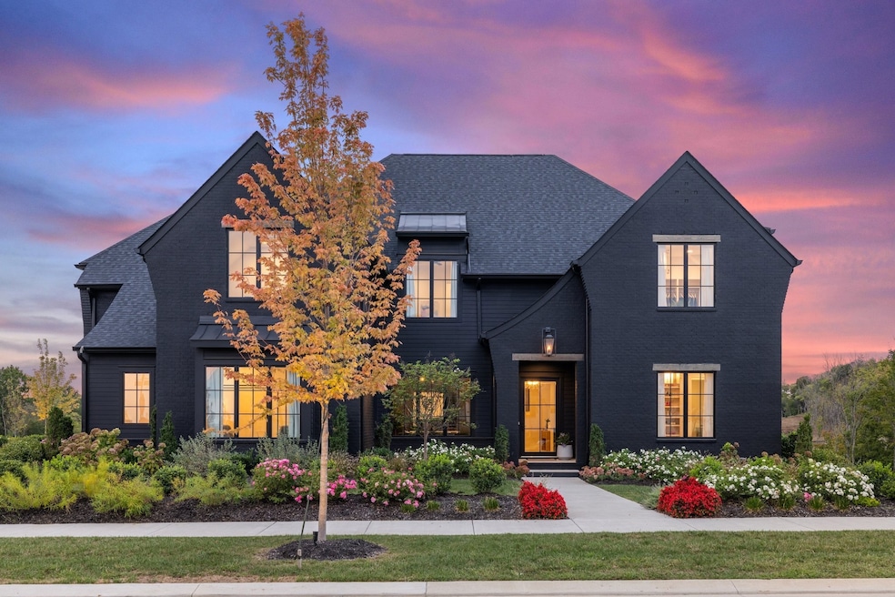 Sold $3,040,000 • Co-Listing Agent