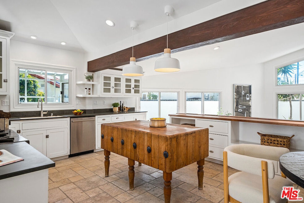 7145 Trask Ave, Playa Del Rey, CA 90293 - photo 1