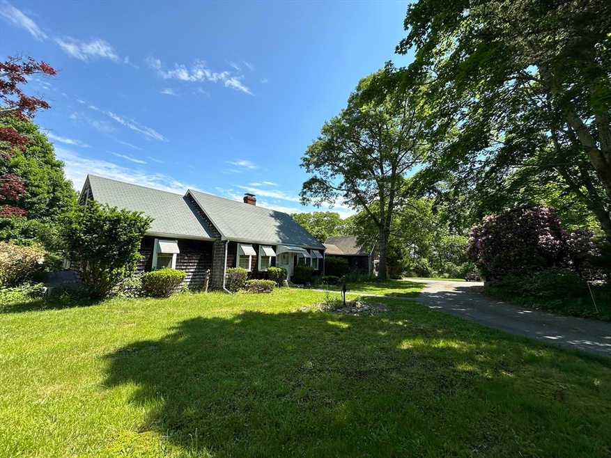 801 Rock Odundee Rd, South Dartmouth, MA 02748 - photo 1