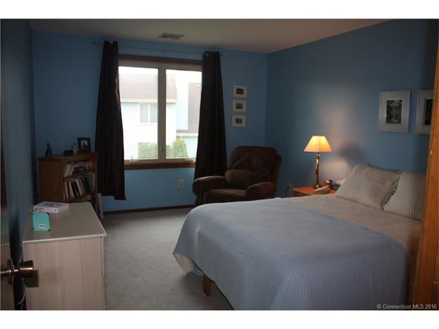 40 Copper Beech Dr unit 40, Rocky Hill, CT 06067 - photo 1