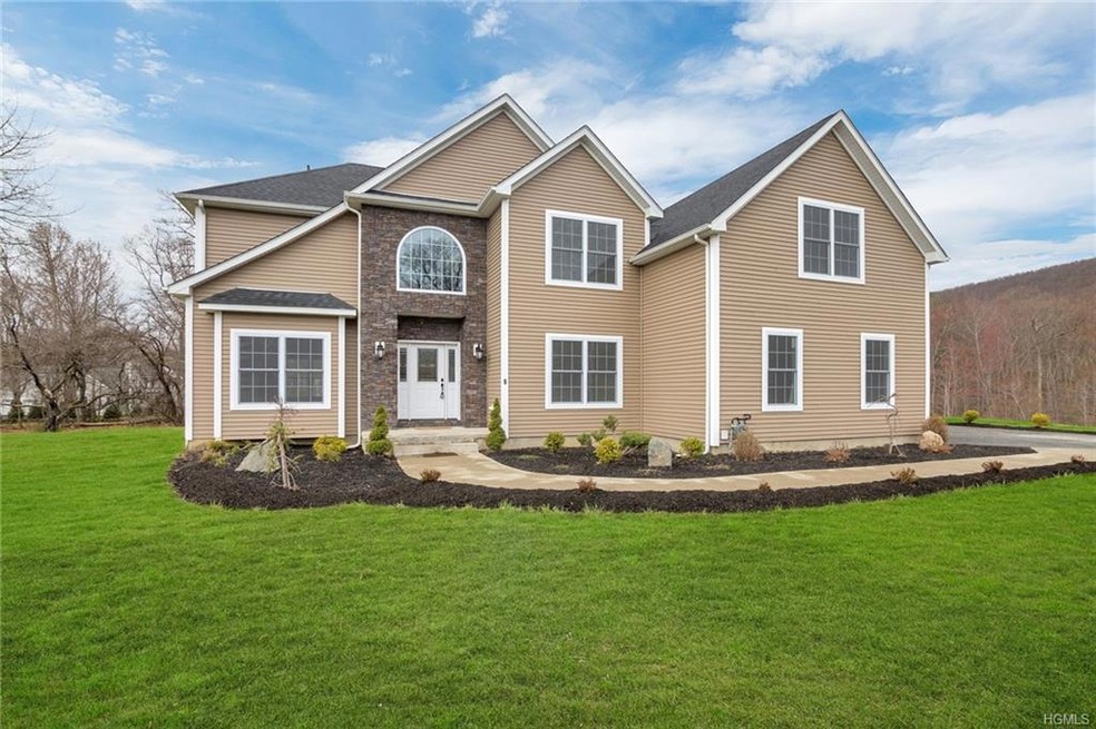 5 Apple Hill Dr, Highland Mills, NY 10930 - photo 1