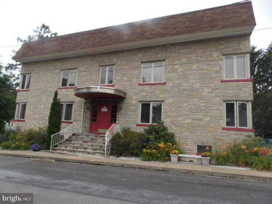 238 Brock St, Ashland, PA 17921 - photo 1