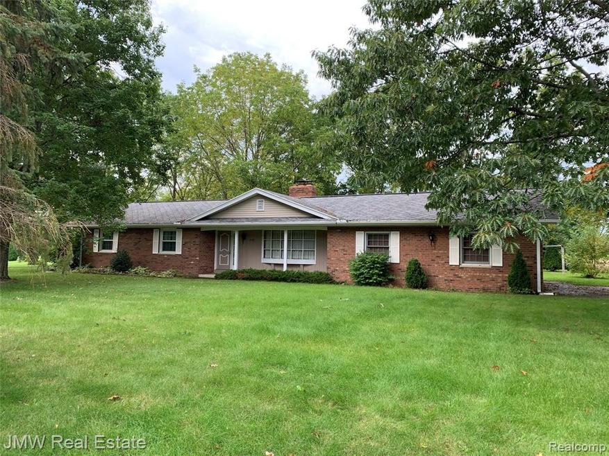 6190 Maple Rd, Frankenmuth, MI 48734 - photo 1