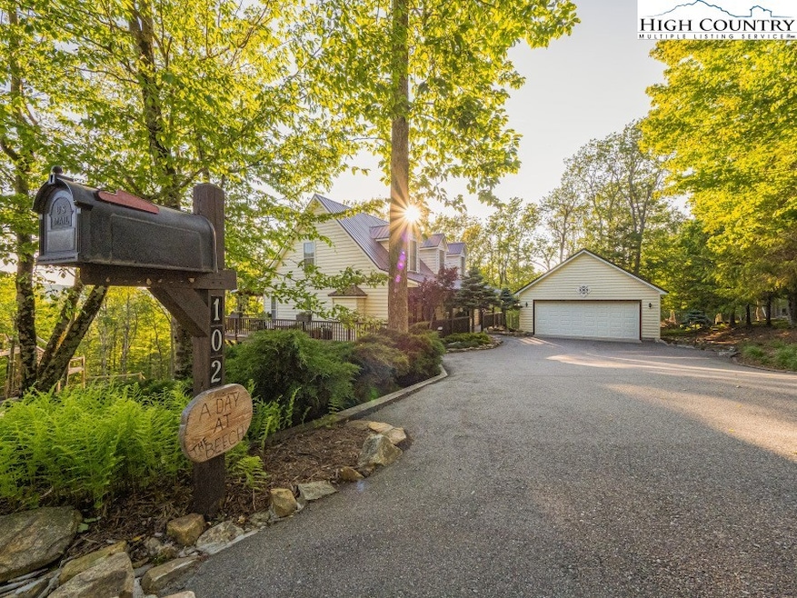 For Sale $775,000 • Co-Listing Agent