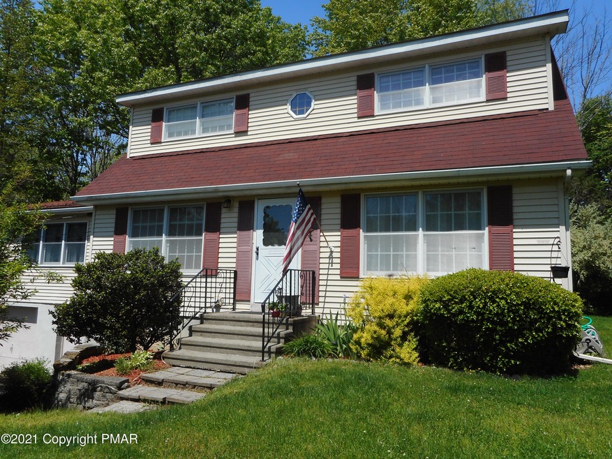 708 Avenue E, Stroudsburg, PA 18360 - photo 1