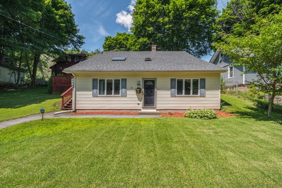16 Maverick Rd, Worcester, MA 01604 - photo 1