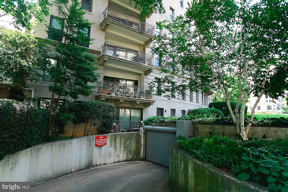 2301 Connecticut Ave NW unit 7B, Washington, DC 20008 - photo 1