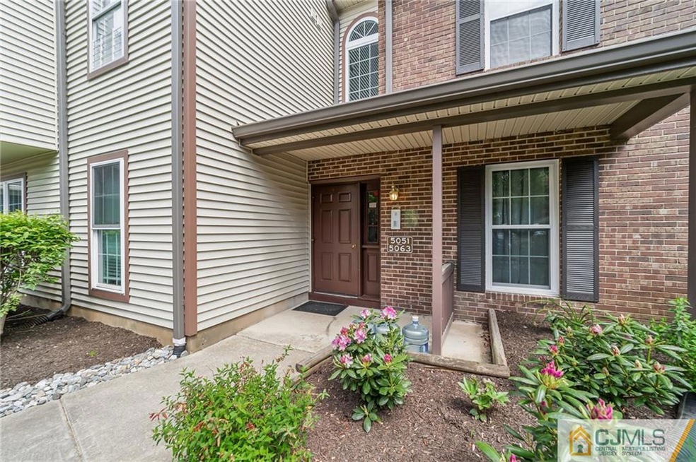 5052 Beech Ct, Monmouth Junction, NJ 08852 - photo 1