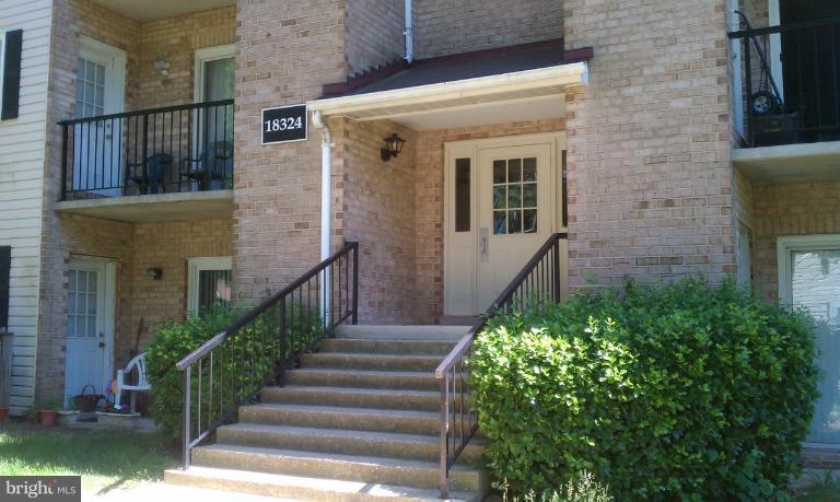 18324 Streamside Dr unit 104, Gaithersburg, MD 20879 - photo 1