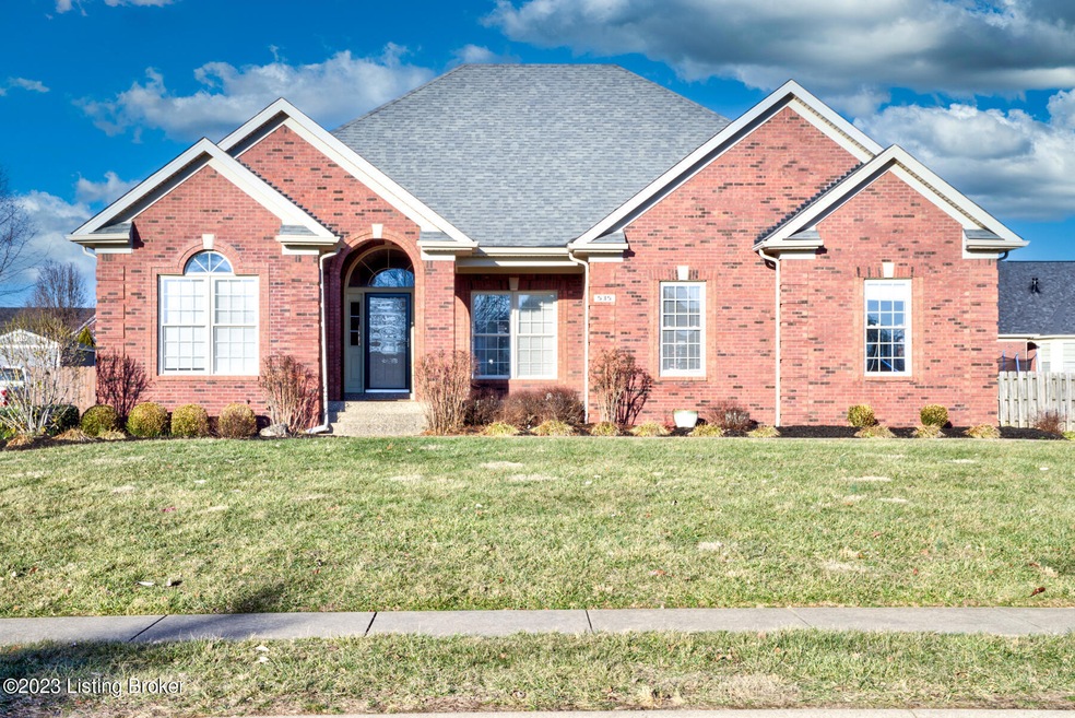 535 Blackberry Cir, Mount Washington, KY 40047 - photo 1