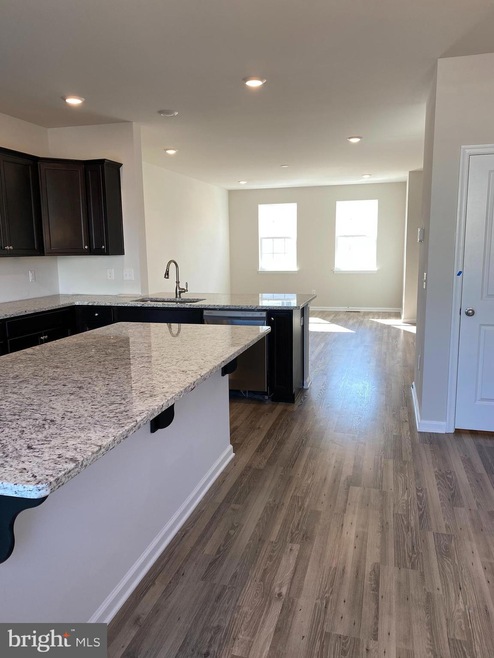 8 Rome Way, Mount Laurel, NJ 08054 - photo 1