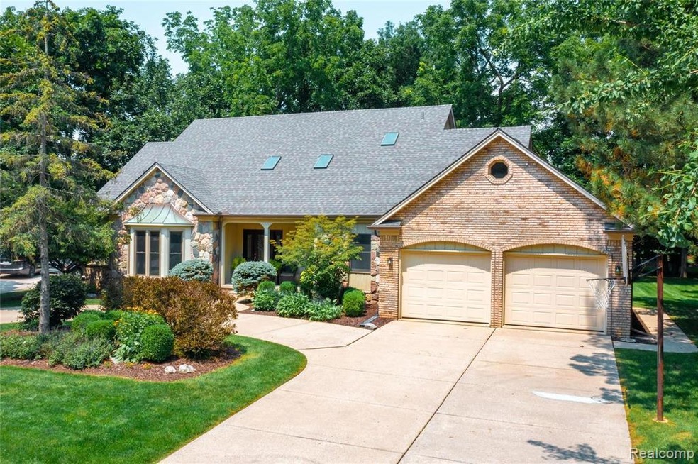 Welcome Home to 8482 Sarah Lane, Grosse Ile