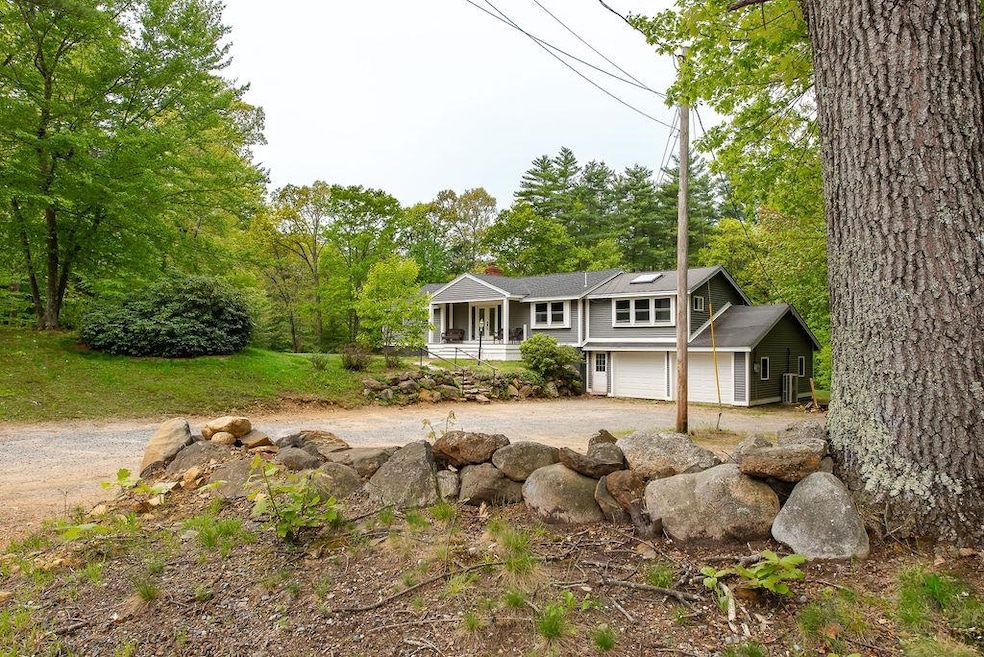 94 N Main St, Newton, NH 03858 - photo 1