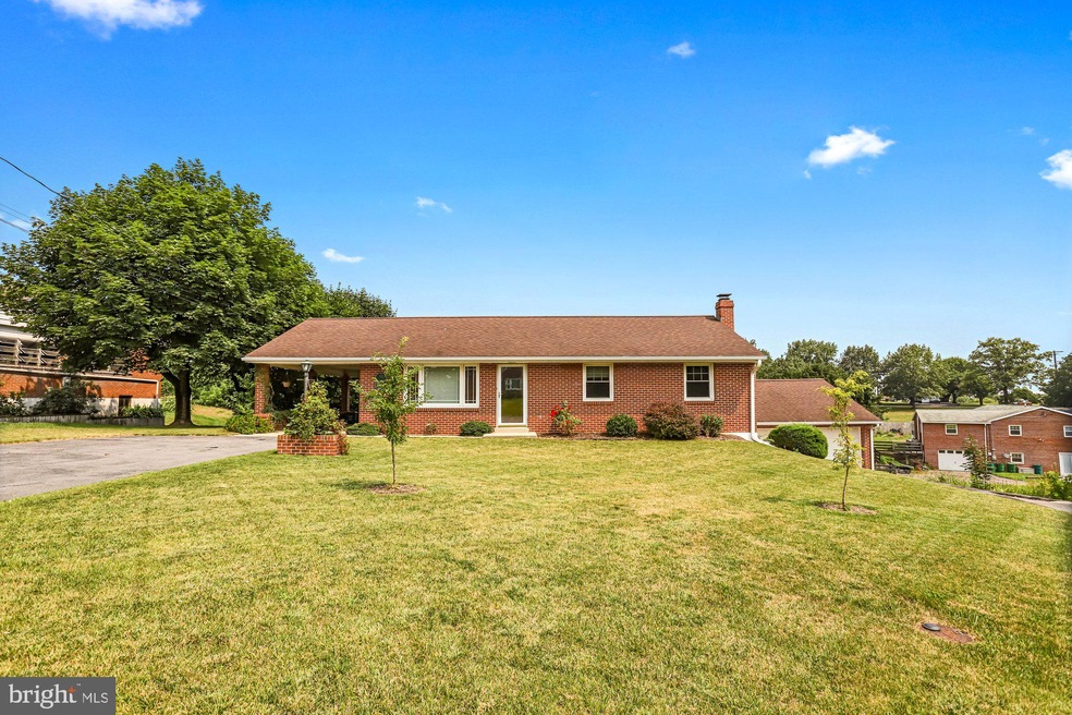 6567 Lincoln Way W, Saint Thomas, PA 17252 - photo 1