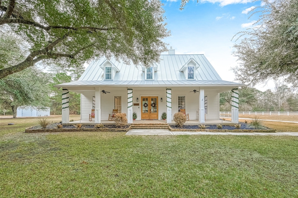 WELCOME HOME to your piece of heaven!