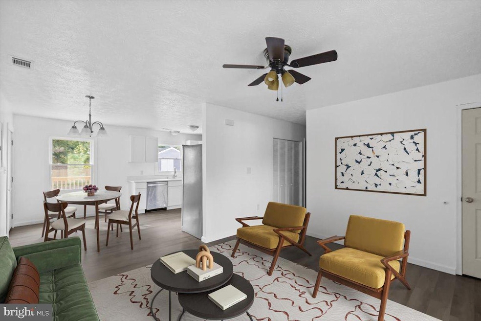 213 Broad Ave, Winchester, VA 22602 - photo 1