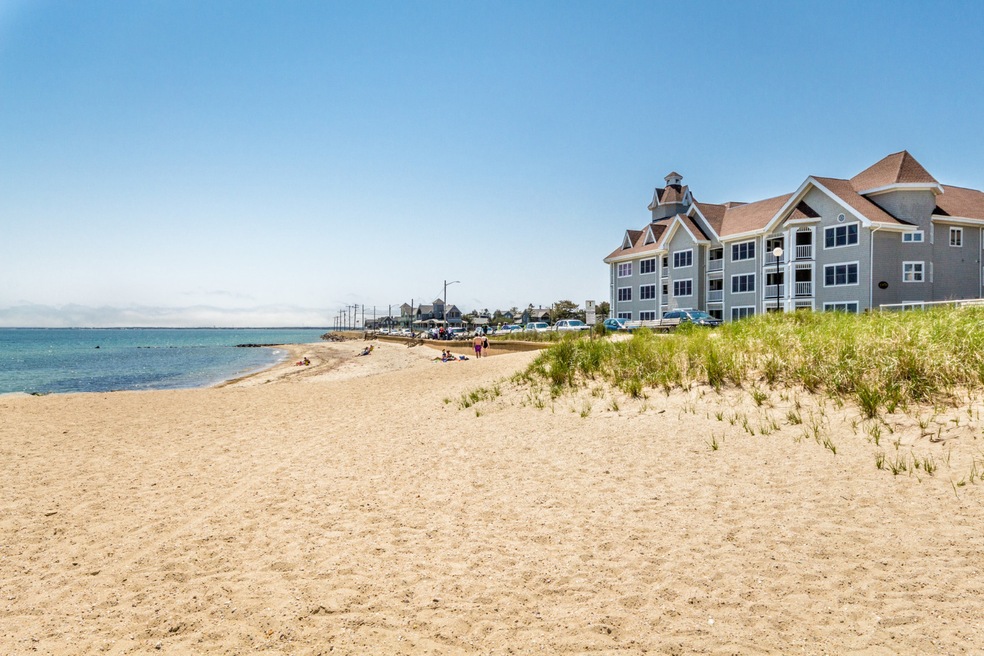 2 Pennacook Ave unit 204, Oak Bluffs, MA 02557 - photo 1
