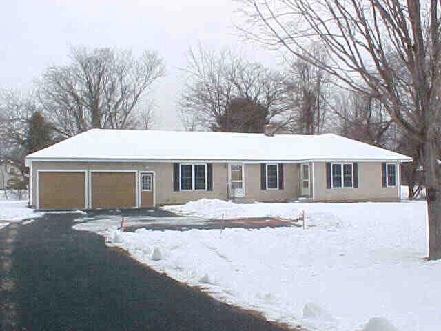 Welcome Home to 6B Therrien Ave, Saco.